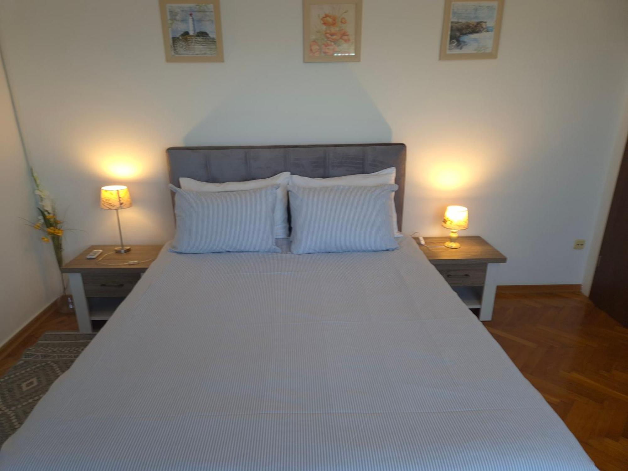 Holiday Home Marincello Salona Kültér fotó